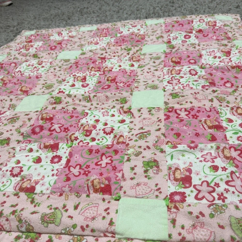 Vintage Strawberry Shortcake Patchwork Quilt Pink Green Handmade 45
